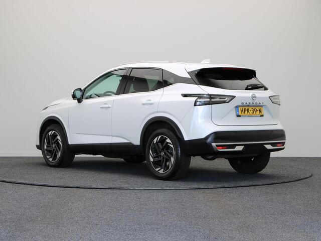 Nissan QASHQAI 158pk MHEV Xtronic N-Connecta | 1.800kg Trekgewicht | 360 Graden Camera | Stoel & Stuur en Voorruitverwarming |