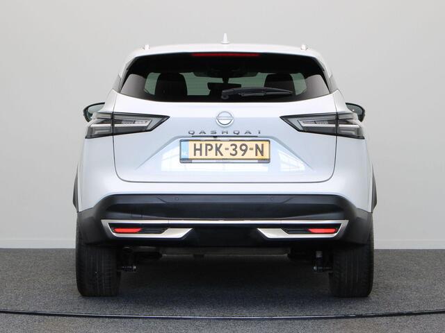 Nissan QASHQAI 158pk MHEV Xtronic N-Connecta | 1.800kg Trekgewicht | 360 Graden Camera | Stoel & Stuur en Voorruitverwarming |
