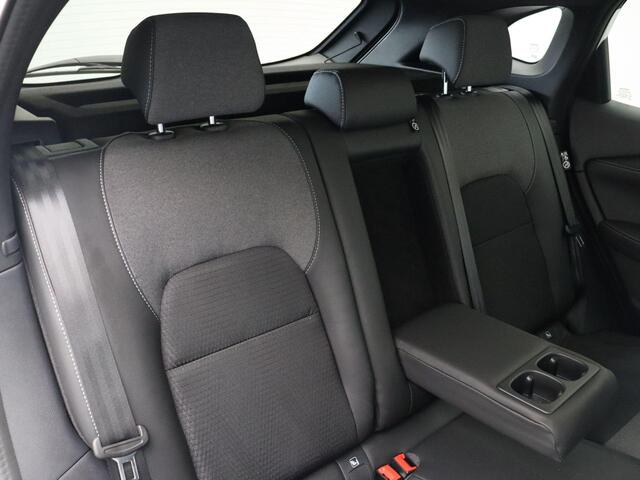 Nissan QASHQAI 158pk MHEV Xtronic N-Connecta | 1.800kg Trekgewicht | 360 Graden Camera | Stoel & Stuur en Voorruitverwarming |