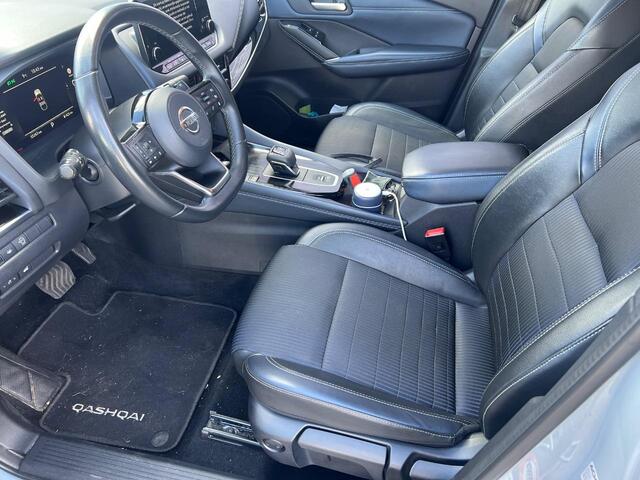Nissan QASHQAI 1.3 MHEV Xtronic N-Connecta | Adaptive Cruise Control | Trekhaak | Navigatie | Achteruitrijcamera | Climate Control | Half-Lederen Bekleding | 18" Lichtmetaal