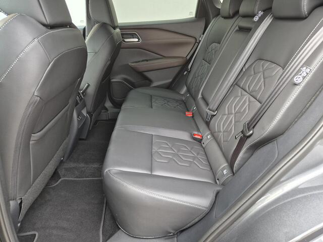 Nissan QASHQAI 1.3 MHEV Xtronic Tekna Automaat / Nieuw model / Facelift / Cold Pack / HUD / Trekgewicht 1800 Kg / Elektrische achterklep / Stuur- en Stoelverwarming / Adaptief cruise control /