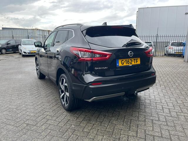 Nissan QASHQAI 1.3 DIG-T Tekna Design Pack