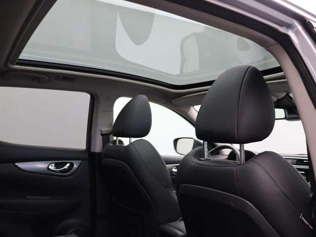 Nissan QASHQAI 140pk DIG-T Tekna | Stoelverwarming | Panoramadak | Trekhaak | Apple Carplay |