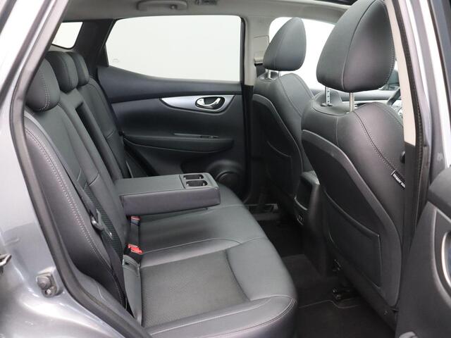 Nissan QASHQAI 140pk DIG-T Tekna | Stoelverwarming | Panoramadak | Trekhaak | Apple Carplay |