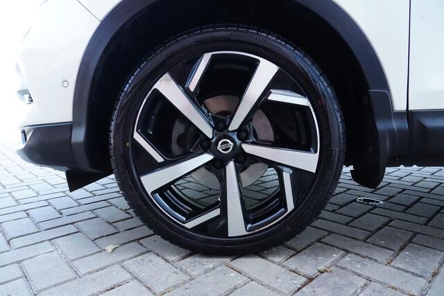 Nissan QASHQAI 1.2 Tekna + 116pk Panoramadak/Stoelverwarming/360Camera