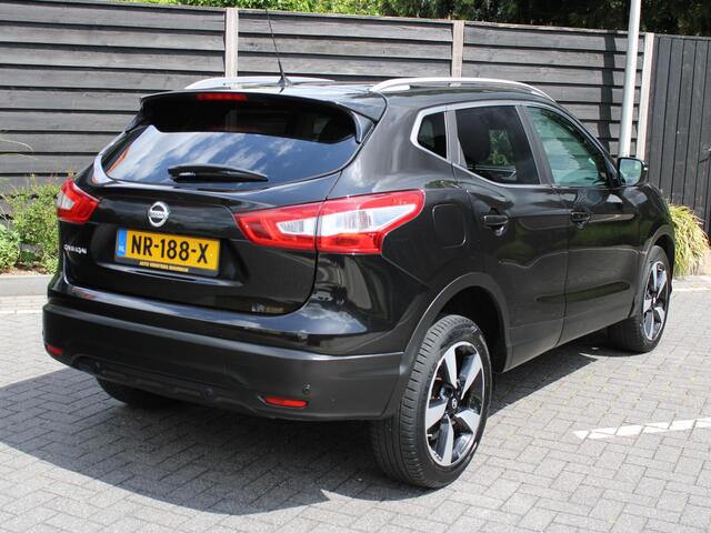 Nissan QASHQAI N-Connecta 1.2 115PK X-Tronic CVT Automaat Navigatie, Rondomzicht Camera, DAB, Panoramadak, Parkeersensoren Voor & Achter