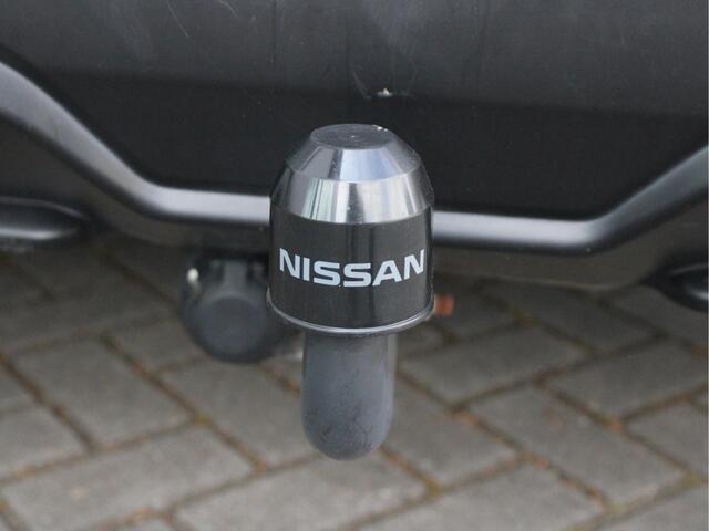 Nissan QASHQAI 1.2 N-Connecta Automaat Trekhaak, Panoramadak, Cruise en Climate Control, Achteruitrijcamera