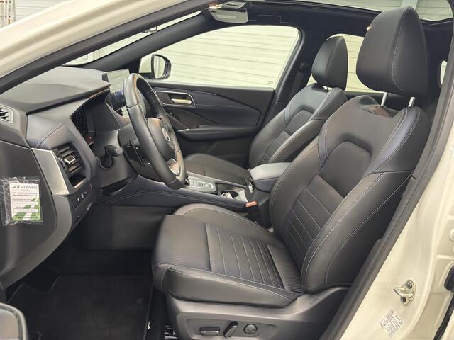 Nissan QASHQAI 1.3 MHEV Xtronic Tekna / Trekhaak / Design Pack / Cold Pack / Rondomzichtcamera / Navigatiesysteem full map / Lichtmetalen velgen 19" / Parkeersensoren voor + achter / Draadloze telefoonlader / Apple Car Play & Android Auto