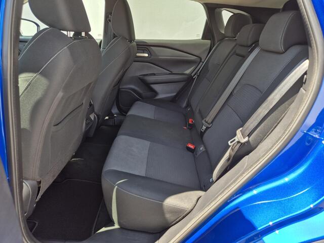 Nissan QASHQAI 1.3 MHEV Xtronic N-Connecta Automaat / Cold Pack / Stuur- en Stoelverwarming / Adaptief CC / Trekgewicht 1800 kg / Rondomzicht camera / Voorruit verwarming / Apple Carplay Android Auto / Navigatie /
