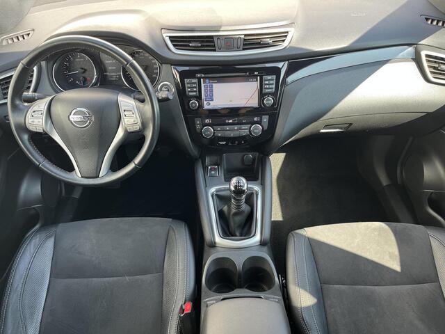 Nissan QASHQAI 1.2 N-Vision / Trekhaak (Trekgewicht 1.200kg) / Panorama-dak / 360° Camera / Alcantara & Lederen Bekleding / Stoelverwarming voor / Navigatie full map / Cruise- en Climate Control / Keyless Entry & Start / Elektrisch verstelbare voorstoelen / Bluetooth / 