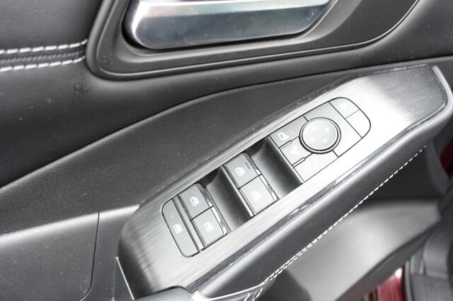 Nissan QASHQAI 1.3 MHEV N Connecta DESIGN Pack Panorama Automaat