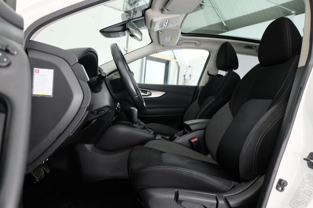 Nissan QASHQAI 1.3 DIG-T N-Connecta | AUTOMAAT | PANO-DAK | CARPLAY |