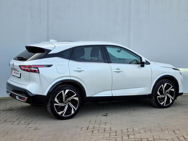 Nissan QASHQAI 1.3 MHEV Xtronic Tekna Plus / Lederen Bekleding / Bose / Panoramadak / Navigatie + Apple Carplay/Android Auto / Stoel- + Stuurverwarming /