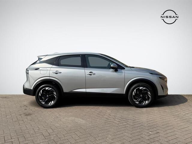 Nissan QASHQAI 1.3 MHEV N-Connecta Panoramadak