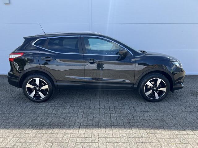 Nissan QASHQAI 1.2 DIG-T 115 N-Connecta / Trekhaak Afn. / All Season banden /