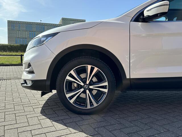 Nissan QASHQAI 1.3 DIG-T N-Connecta Trekhaak |Design Pack | Panoramadak | Apple Carplay/Android Auto | 360° Camera | Keyless Entry | Navigatie | DAB | Rijklaarprijs!