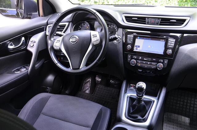 Nissan QASHQAI 1.2 Business Edition Ecc/Navi/Rondomzicht-Camera/Cr-Controle/Panorama-Dak/18-Inch Lmv/Privacy-Glass/Led/Trekhaak/Side-bars