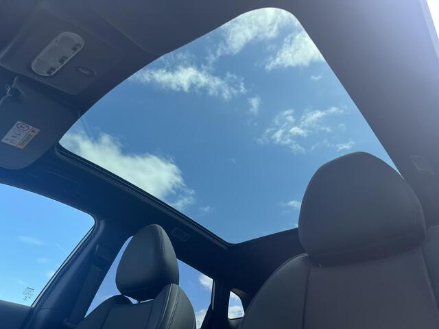 Nissan QASHQAI 1.3 DIG-T Tekna + / 360° Camera / Panoramadak / Apple Carplay & Android Auto / Verwarmde- Voorstoelen en Voorruit / Lederen Bekleding / Keyless Entry & Start / Elektrisch verstelbare voorstoelen met geheugenset bestuurdersstoel / Navigatie full map / Bose