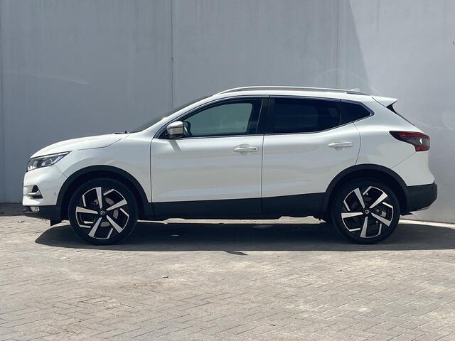Nissan QASHQAI 1.3 DIG-T Tekna + / 360° Camera / Panoramadak / Apple Carplay & Android Auto / Verwarmde- Voorstoelen en Voorruit / Lederen Bekleding / Keyless Entry & Start / Elektrisch verstelbare voorstoelen met geheugenset bestuurdersstoel / Navigatie full map / Bose