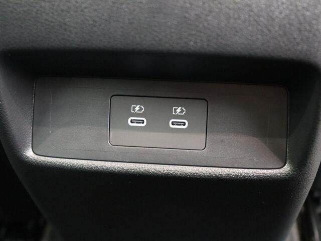 Nissan QASHQAI 1.3 MHEV Xtronic Tekna | Stoel, Stuur en voorruitverwarming | Google intergratie | Lederen bekleding | Head-up Display | rondomzicht camera | Pilot assist |
