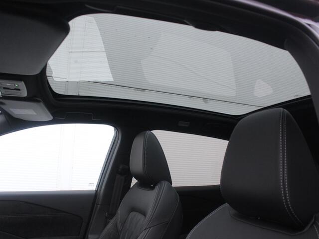 Nissan QASHQAI 1.5 e-Power Tekna Plus / ¤7500,- Nissan Voorraadvoordeel / Nieuw uit Voorraad Leverbaar / Panoramadak / Cold Pack / Bose Audio / Massagestoelen /