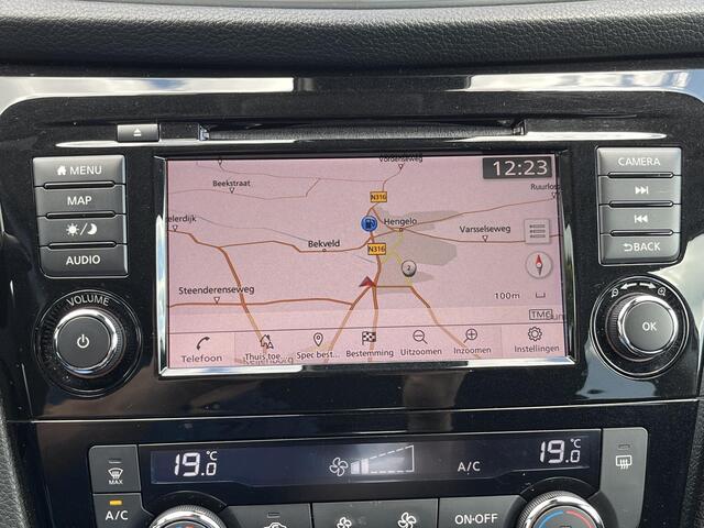 Nissan QASHQAI 1.3 DIG-T N-Connecta Automaat / Trekhaak (Trekgewicht 1.500kg ) / Panoramadak / 360° Camera / Apple Carplay & Android Auto / Navigatie full map / Cruise- en Climate Control / Keyless Entry & Start /