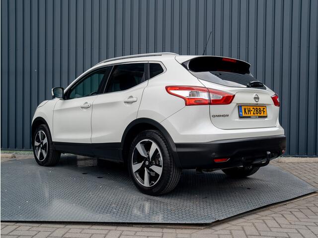 Nissan QASHQAI 1.2 N-Connecta | 360 Camera | Trekhaak | Panodak | Prijs Rijklaar!!