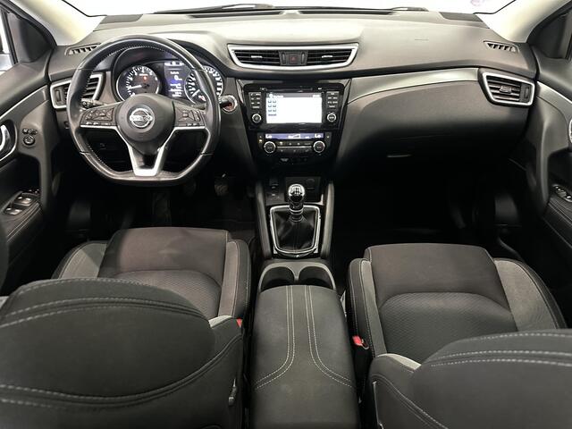 Nissan QASHQAI 1.2 N-Connecta | Trekhaak | 360° camera | Panoramadak | All season banden