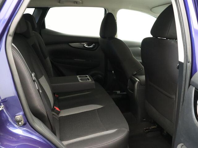 Nissan QASHQAI 1.2 N-Connecta | Trekhaak | Clima | Lane Assist | Cruise | Xenon | Stoelverwarming.