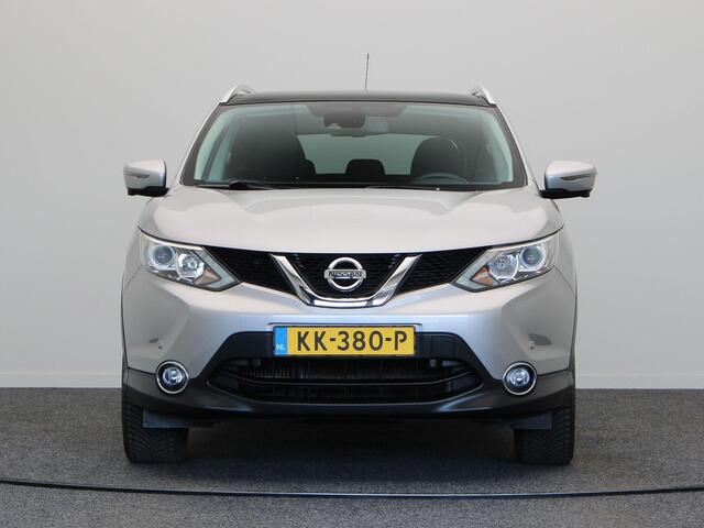Nissan QASHQAI 1.2 N-Connecta | Climate control | Navigatie | Trekhaak | Panormadak | Rondomzicht camera |