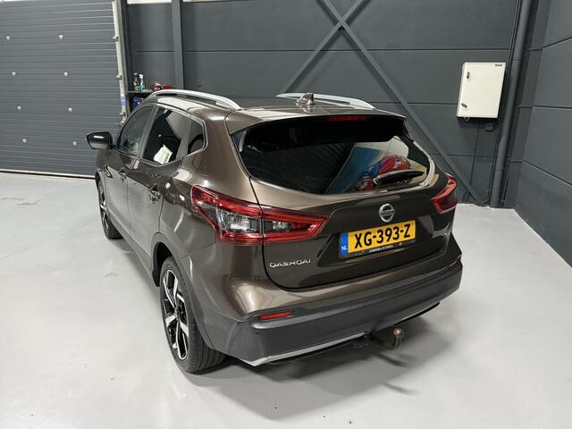 Nissan QASHQAI 1.2 Tekna + LEDER - NAVIGATIE - 360CAMERA - PANORAMADAK - TREKHAAK - ORIG/NL - NAP