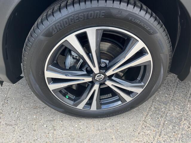 Nissan QASHQAI 1.3 DIG-T N-Connecta / PANORAMADAK / TREKHAAK / CAMERA / PARKEERSENSOREN