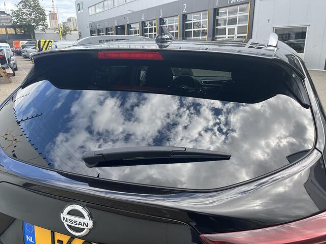 Nissan QASHQAI 1.3 DIG-T N-Connecta / PANORAMADAK / TREKHAAK / CAMERA / PARKEERSENSOREN
