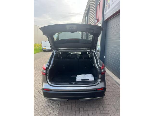 Nissan QASHQAI 1.3 DIG-T N-Connecta