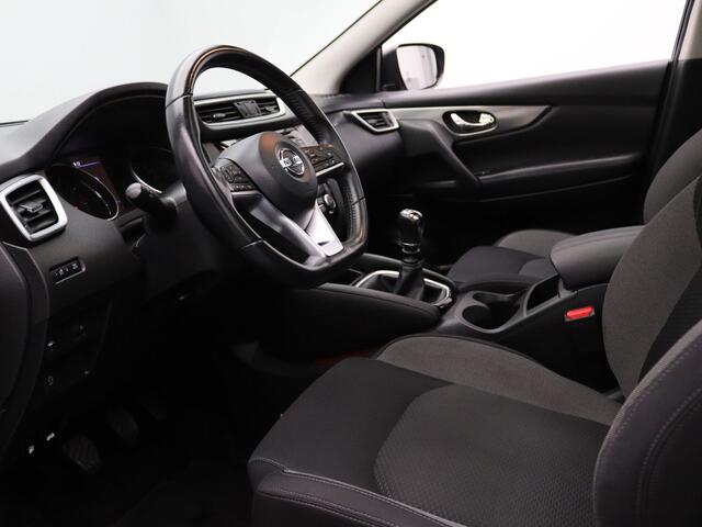 Nissan QASHQAI 140pk DIG-T N-Connecta 360° Camera | Cruise | Navi | Parkeersens. v+a | Panoramadak | Trekhaak