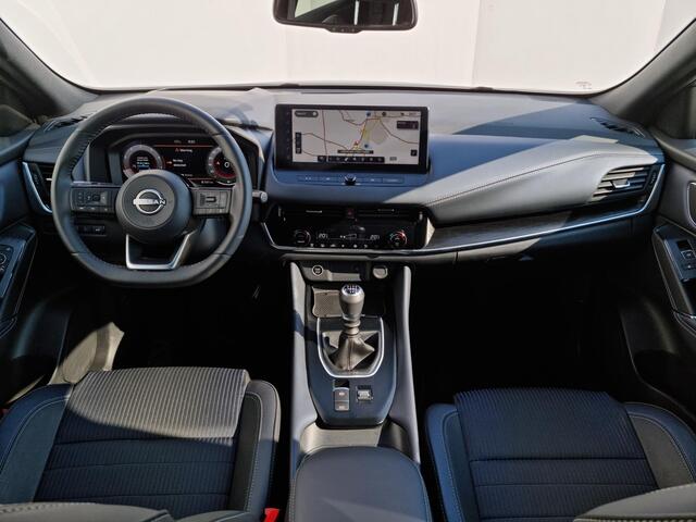 Nissan QASHQAI 1.3 MHEV Tekna / Trekhaak ( 1.400 KG ) / All season banden / Panoramadak / Elektrische kofferbak / Elektrisch verstelbare bestuurdersstoel