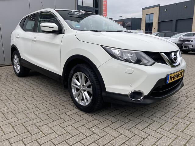Nissan QASHQAI 1.2 N-Connecta Automaat | Trekhaak | Stoelverwarming | Navigatie