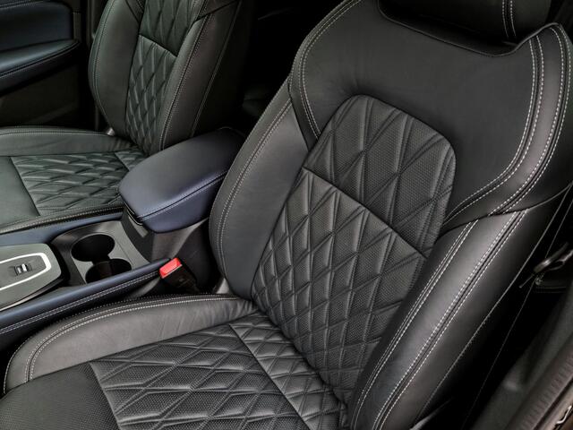 Nissan QASHQAI 1.3 MHEV Xtronic Tekna Plus / Trekhaak (1.800 KG ) / All season banden / Panoramadak / Elektrische kofferbak / Bose geluidsinstallatie