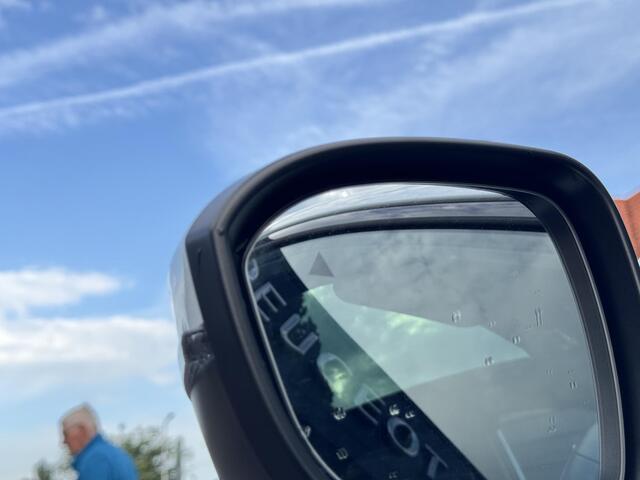 Nissan QASHQAI Tekna Plus 1.3 MHEV 158PK Xtronic Automaat Navigatie, Rondomzichtcamera, Leder & Alcantara, Panoramadak, Stoel, Stuur & Voorruitverwarming, Massage, Memory