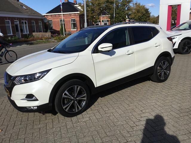 Nissan QASHQAI 1.3 DIG-T 140 N-Connecta+Design Pack