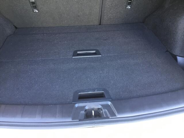 Nissan QASHQAI 1.3 DIG-T 140 N-Connecta+Design Pack