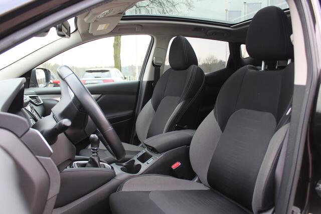 Nissan QASHQAI 1.3 DIG-T N-Connecta / Panoramadak / 360Camera / Navigatie / 17'' / Keyless / DAB / Cruise Control