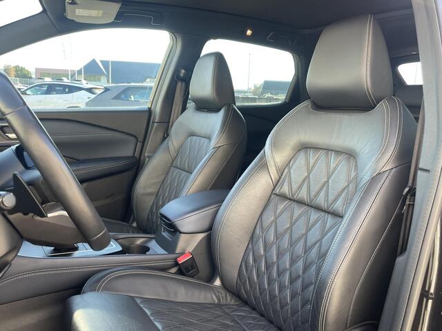 Nissan QASHQAI 1.3 MHEV Xtronic Tekna Plus Automaat / Zeer compleet / Cold Pack / 1.800 kg trekgewicht / Panorama dak / HUD / Adapt. CC / Elektr. klep / Elektr. stoelen met massagefunctie / Navi / Apple Carplay Android / 19" LM wielen /
