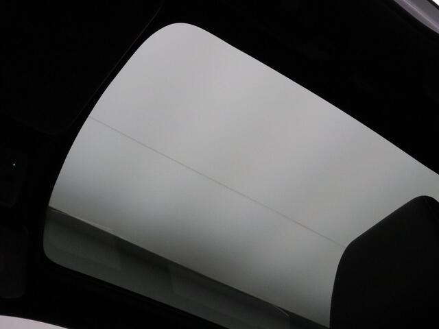 Nissan QASHQAI 140pk MHEV Premiere Edition Head-Up | 360° Camera | Adapt. Cruise | Parkeersens. v+a | Trekhaak