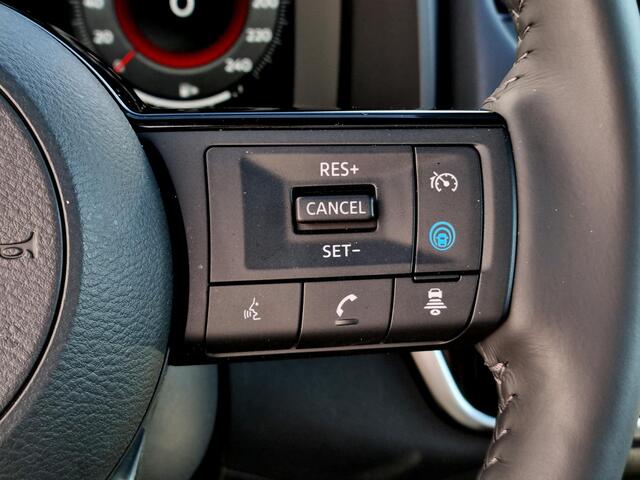 Nissan QASHQAI 1.3 MHEV Xtronic Tekna / Trekhaak ( 1.800 kg ) / All Season banden / Apple carplay / Android auto / Head-up Display / Elektrische kofferbak