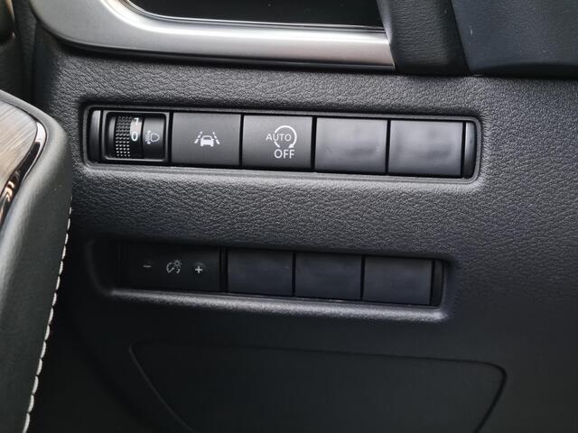 Nissan QASHQAI 1.3 MHEV N-Connecta / Trekhaak ( 1.400 kg ) / All season banden / Apple carplay / Android auto / Panoramadak / Adaptieve cruise control