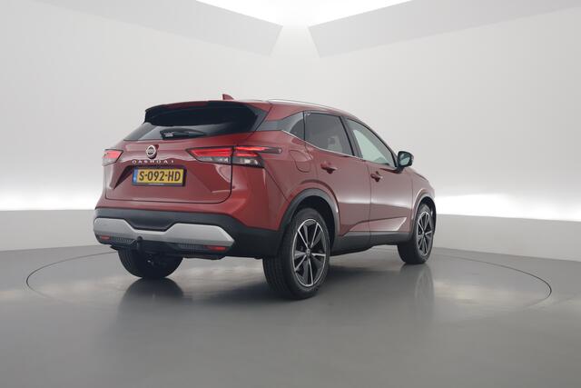 Nissan QASHQAI 1.3 MHEV Xtronic Business Premium | Trekhaak | Pano | 360cam | CarPlay | Keyless | Adapt. Cruise