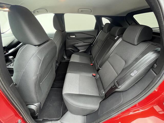 Nissan QASHQAI 1.3 MHEV N-Style / 100% Dealeronderhouden / Trekhaak ( Trekgewicht 1.400kg) / 360° Camera / Apple Carplay & Android Auto / Navigatie full map / Keyless Entry & Start / Adaptieve Cruise Control / Climate Control /