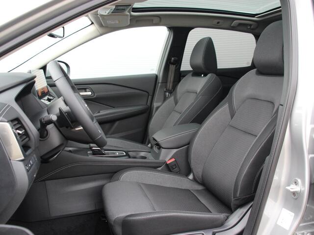 Nissan QASHQAI 1.3 MHEV Xtronic N-Connecta + TREKHAAK / 1800kg GEREMD / PANORAMADAK / AUTOMAAT