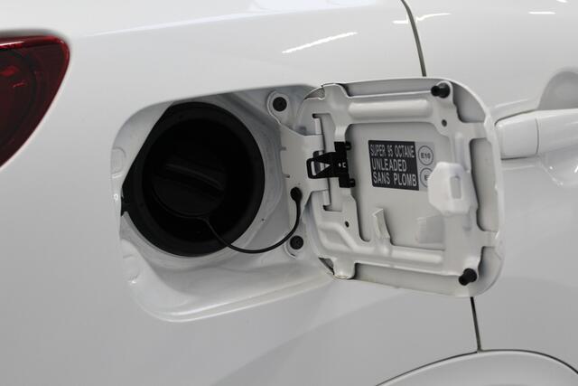 Nissan QASHQAI 1.3 DIG-T Tekna 160PK, AUTOMAAT | PANORAMADAK | VERWAMRDE RUIT/STOELEN | LED | LEER